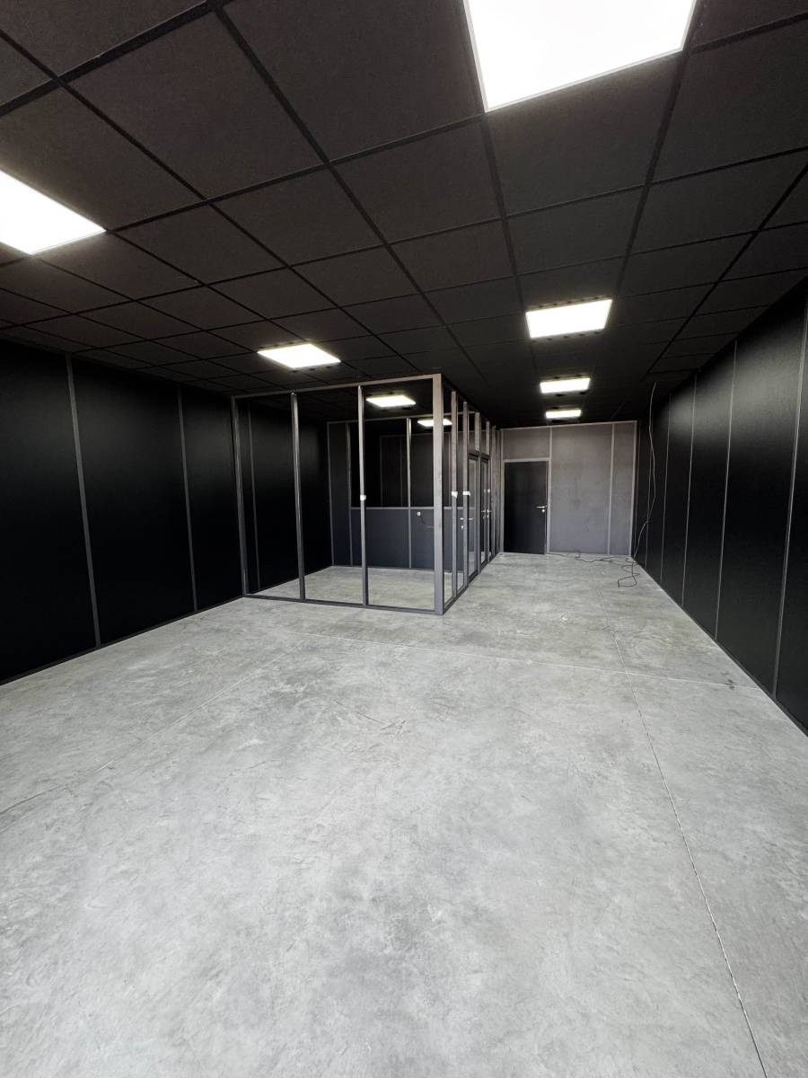 Fourniture et pose de cloisons amovibles pour bureaux Aix en Provence (13100)